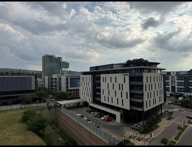 2 BEDROOM APARTMENT FOR SALE IN MENLYN